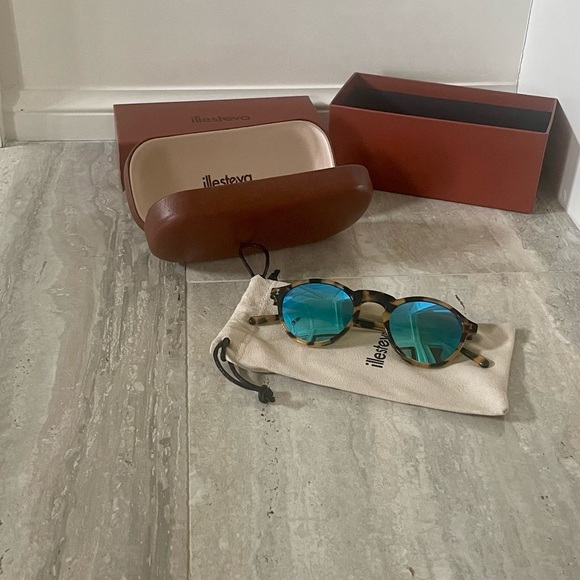 Illesteva Leonard Tortoise/Blue Mirror Sunglasses - Picture 1 of 5